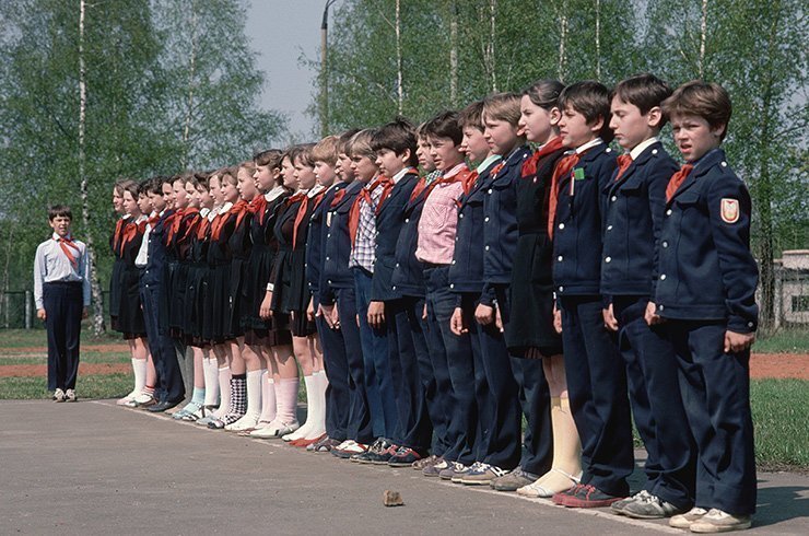 100 лет школьной формы: как она менялась в России