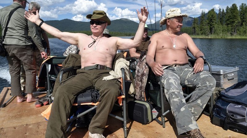 «Медведь не дурак!»: Песков рассказал, как вели себя звери при Путине