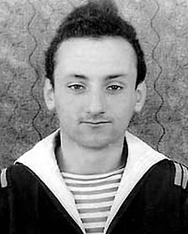 Старшина Балтийского флота Семен ФАРАДА (31 декабря 1933  - 20 августа 2009).