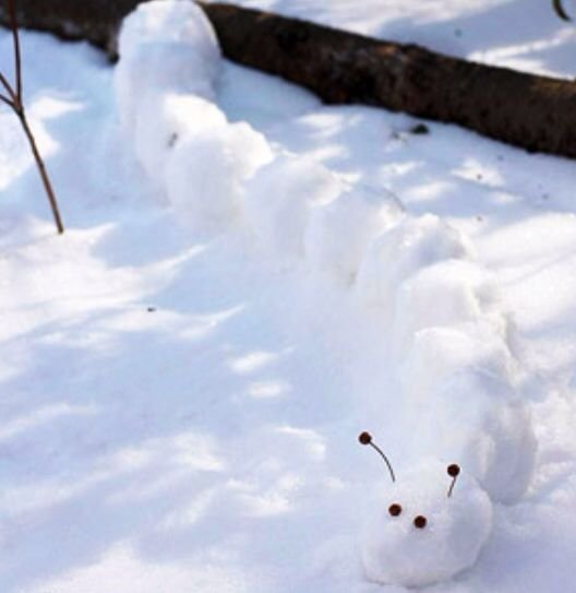1. Можно сделать не снеговика, а гусеницу! И проблема с падающими шарами будет решена.