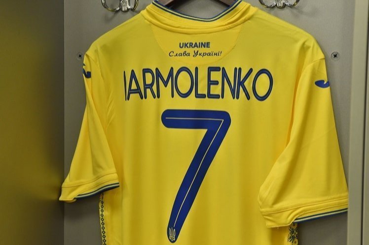 Накажет ли FIFA Украину за бандеровский лозунг на футболках?