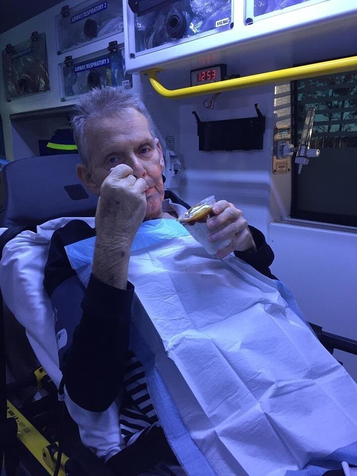 Последним желанием 72-летнего умирающего пациента стало карамельное мороженое из McDonald’s