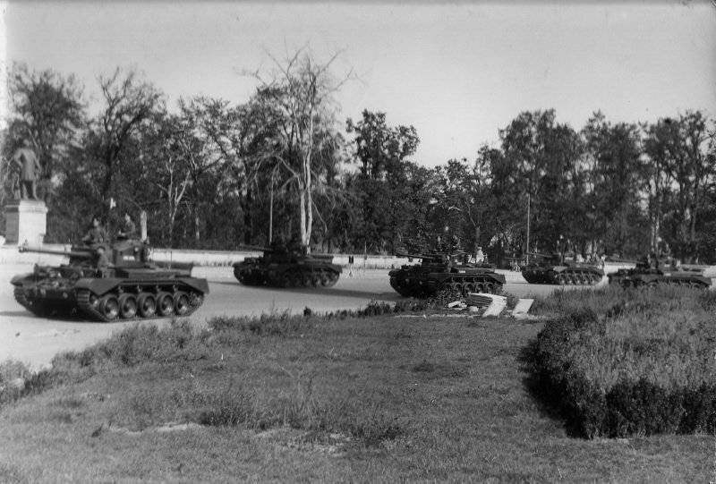 7 сентября 1945 года в Берлине состоялся парад союзнических войск антигитлеровской коалиции