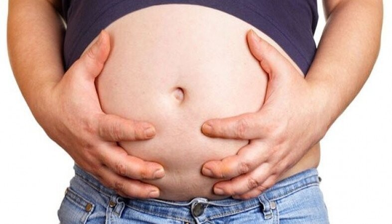 Поздравляю, вы беременны: мужчине объявили о шевелении плода в его животе