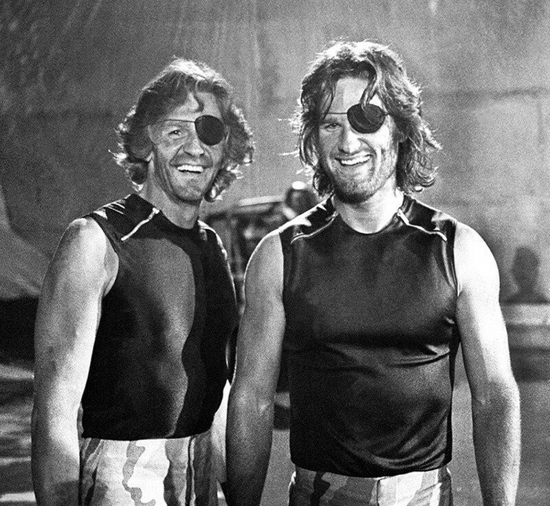 Курт Рассел и его дублер Дик Варлок на съемках фильма "Побег из Нью-Йорка", 1980 год.