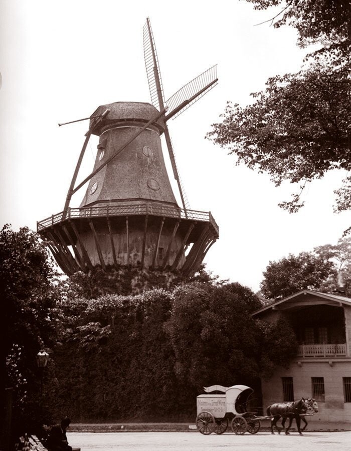 Ветряная мельница в парке Сан-Суси, Потсдам, Германия