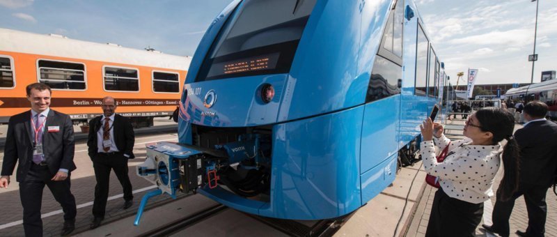 В Германии запустили первый поезд на водородном топливе