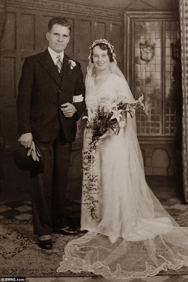Грейс и Леонард в день свадьбы, 1933 г.