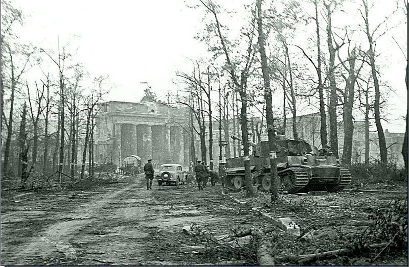 1. Берлин 1945