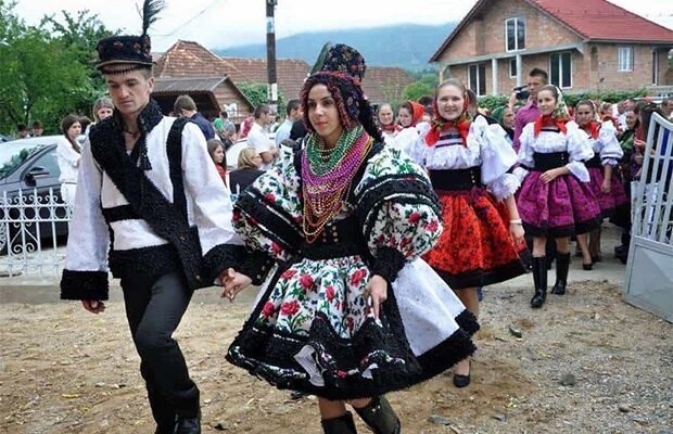 Румыния – танцующие повара