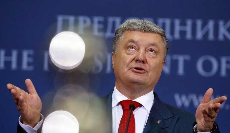 Порошенко в своих влажных мечтах выгоняет российский флот из Крыма