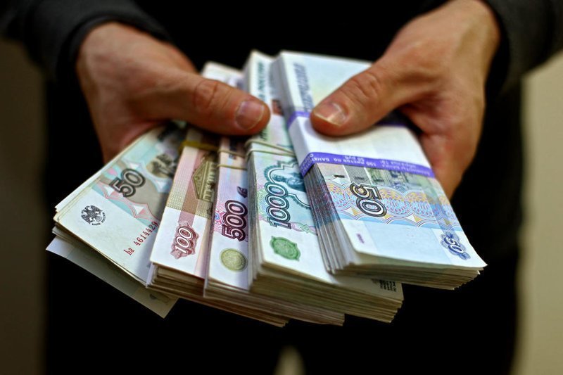 Миллиарды полковника Захарченко направят в Пенсионный фонд, если успеют