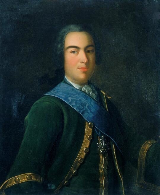 Брат Екатерины – князь Иван Долгоруков снискал дружеское расположения императора и получил графский титул. 