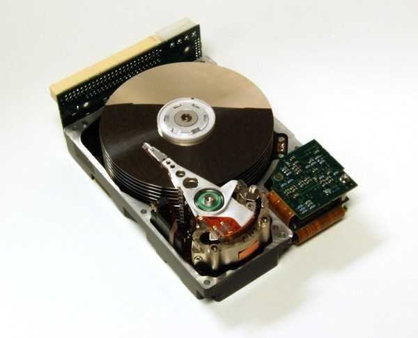 История жестких дисков—от первого HDD до SSD
