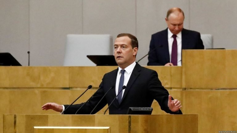 То-ли мне не ту математику преподавали, то-ли им