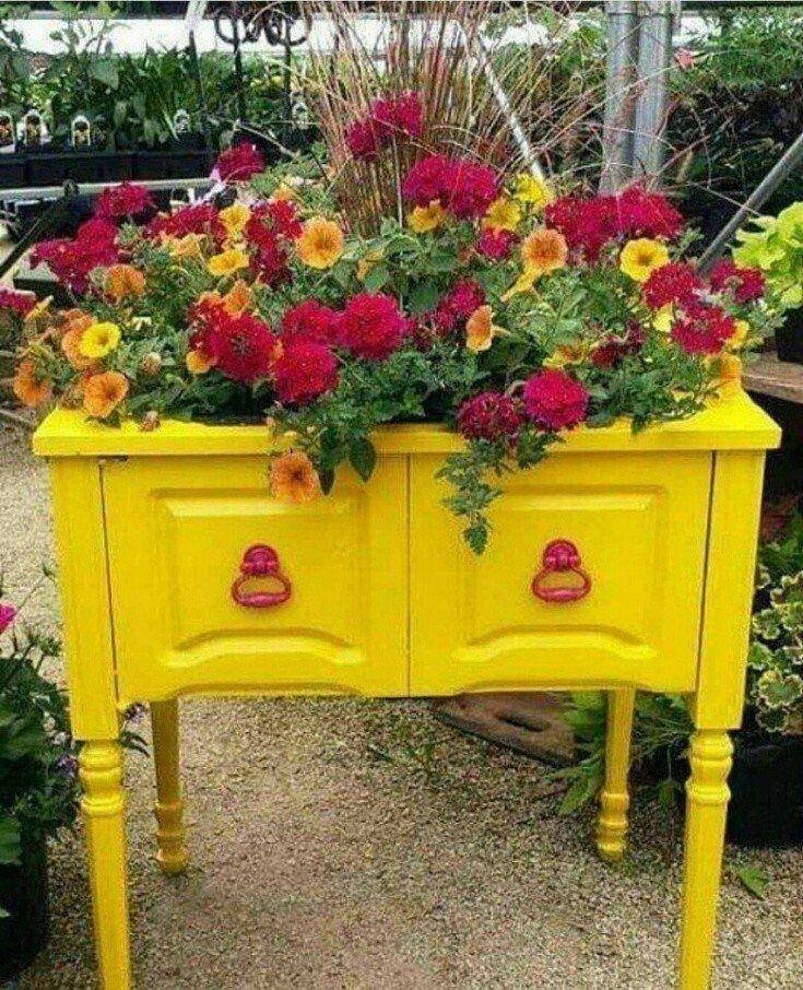 Цветочный стол