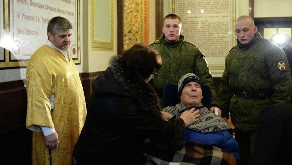Сердюков приказывал выгнать из госпиталя генерала Романова, взорванного в Чечне