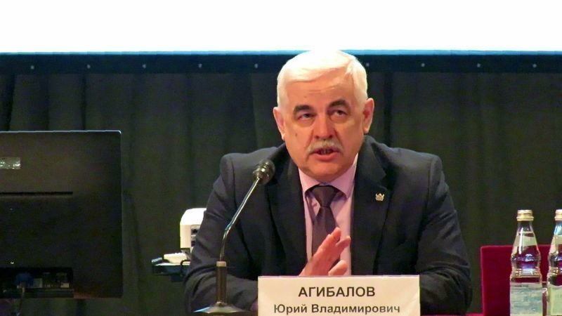 Воронежский губернатор оправдал «золотой парашют» в 23 оклада своему заму