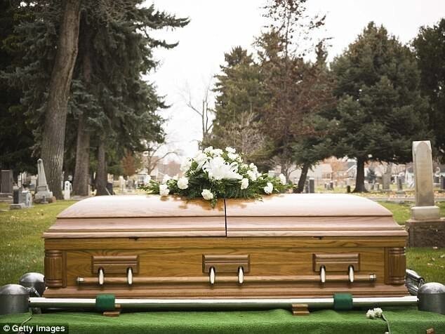 «Увидимся на той стороне»: работница крематория рассказала об особенностях своей работы