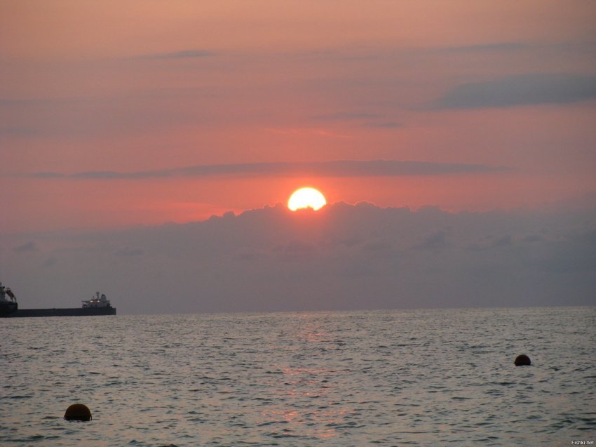 солнце, море, облака