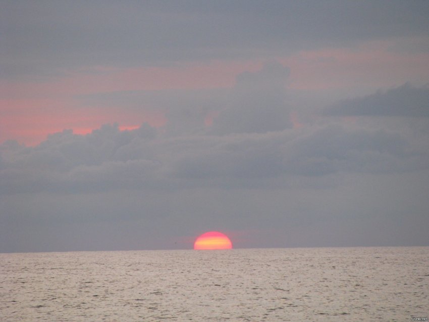 солнце, море, облака
