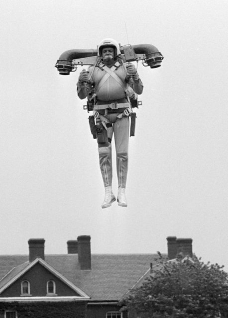 Robert Courter и его летающий рюкзак в 1969 году.