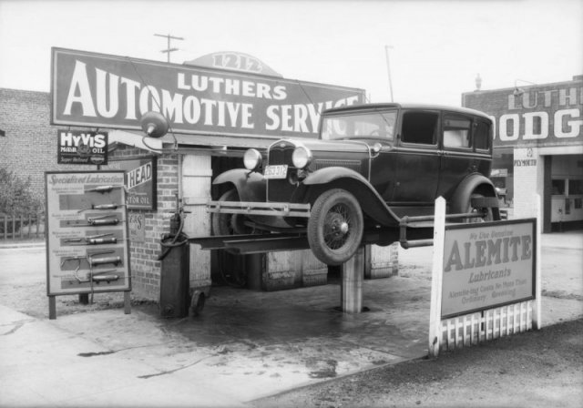 Автосервис. Лос Анджелес, 1932 г.