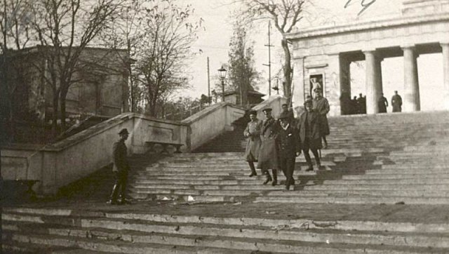 Барон Врангель покидает Севастополь, ноябрь 1920 года