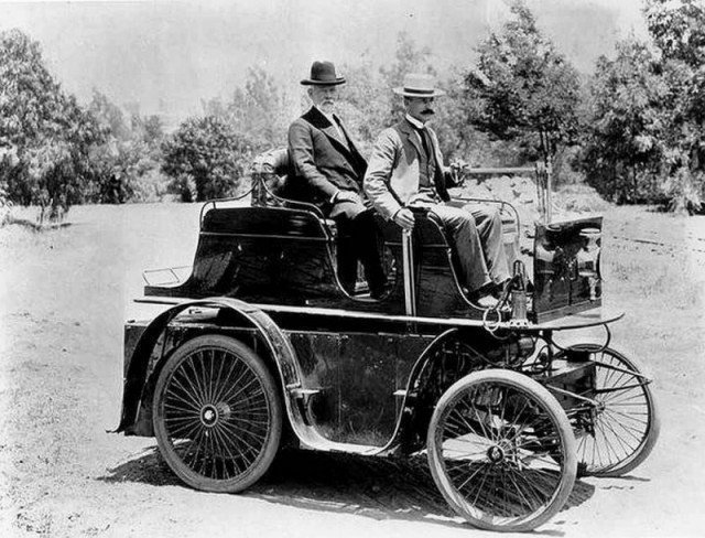 Первый автомобиль в Лос-Анджелесе, США, 1897 год. 