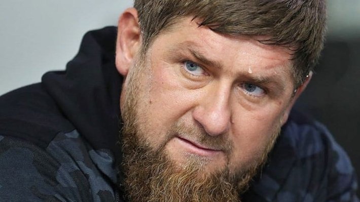 Кадыров заставил чеченца, бросившего в парня банку, принести публичные извинения