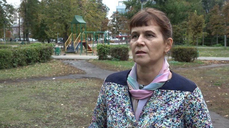 "Чувствую себя униженной" – российские учителя о своих зарплатах 
