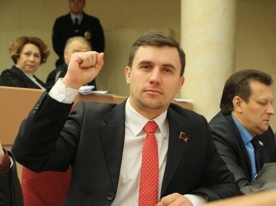 Депутат сел на диету чиновницы-миллионерши в 3,5 тысячи рублей