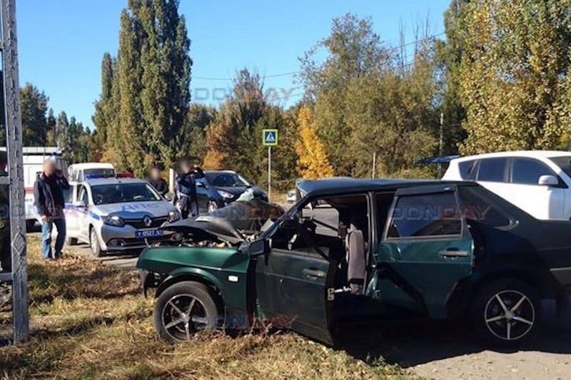 Авария дня. Подрезал ВАЗ и спокойно уехал