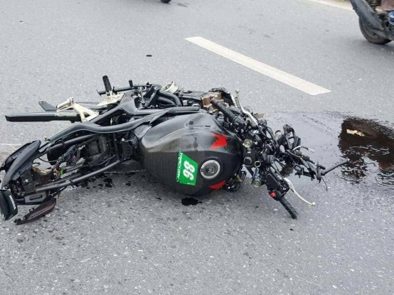 Молодой мотоциклист из Таиланда лишился головы