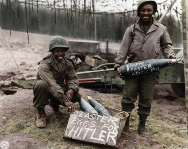 Вторая Мировая война, у американских солдат - Пасха. 1945 год.