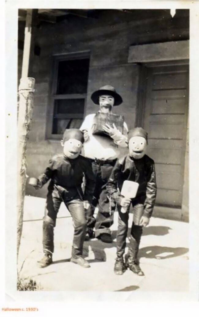 Хэллоуин 1930-х годов: жуткие костюмы прямиком из ночных кошмаров