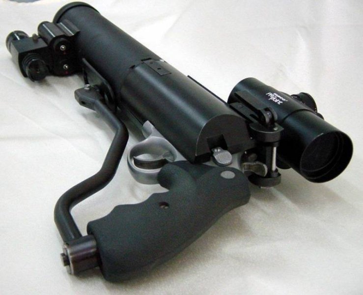 Немецкий бесшумный револьвер PDSR 3