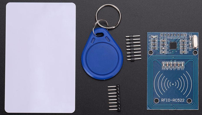 Подключаем считыватель RFID RC522. Читаем билеты метро