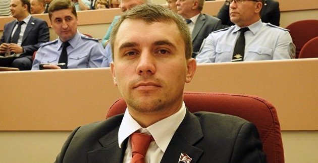Депутат, решивший питаться на три с половиной тысячи рублей в месяц,  за неделю похудел на два кг
