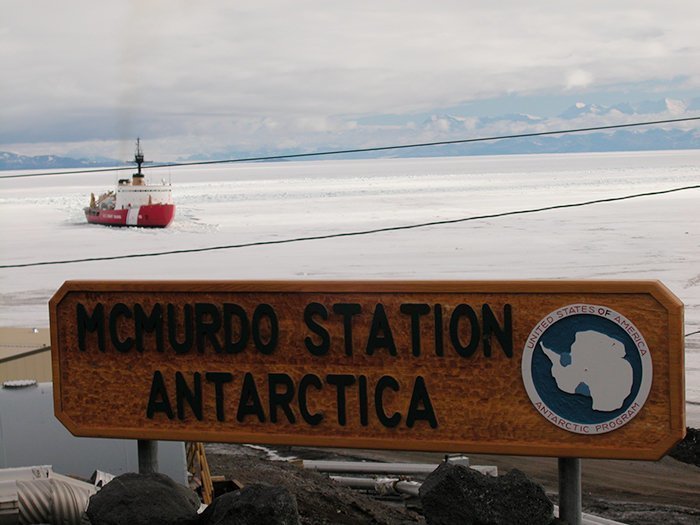 Антарктида не принадлежит ни к одной из временных зон