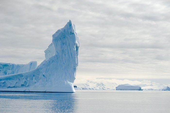 За 25 лет Антарктида "похудела" на 3 триллиона тонн