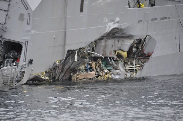 #НАТОжги: на учениях Trident Juncture начали тонуть корабли