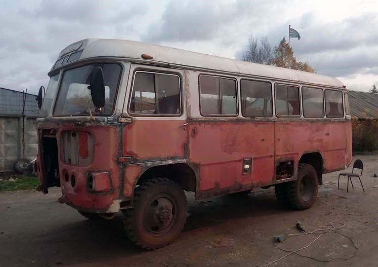 Ржавчину пришлось зачищать, дырки заваривать новым металлом.