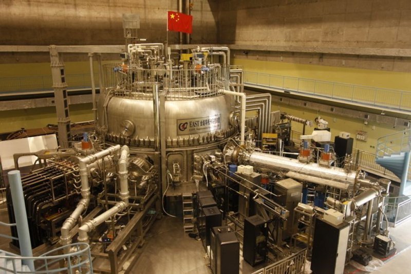 Экспериментальный сверхпроводящий токамак помогает китайским физикам исследовать процесс термоядерного синтеза