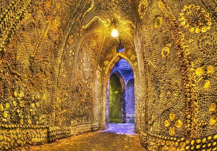 Святилище из ракушек: подземный грот, найденный фермером в XIX веке, до сих пор будоражит умы ученых