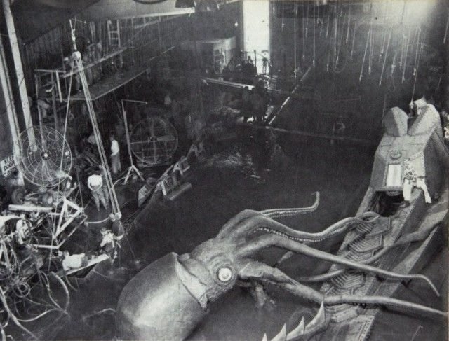 Осьминог на съемках фильма «20 000 лье под водой», 1954 год