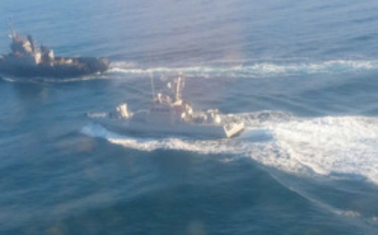Началось. Киев заявил об обстреле своих кораблей российскими пограничниками