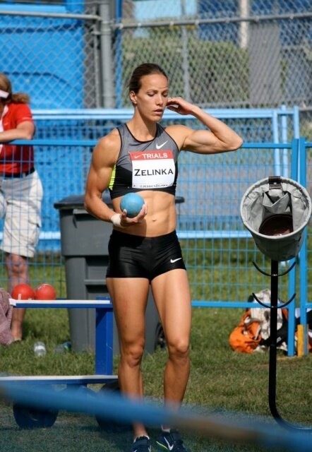 Канадский легкоатлет Джессика Зелинка