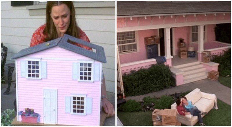 21. Дом, в который Мэтт и Дженна переезжают в конце фильма после свадьбы, символично розовый, как дом, который Мэтт подарил Дженне на 13-ый день рождения