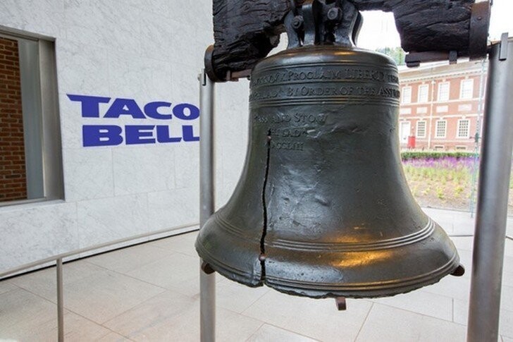 3. Taco Bell покупает колокол Свободы
